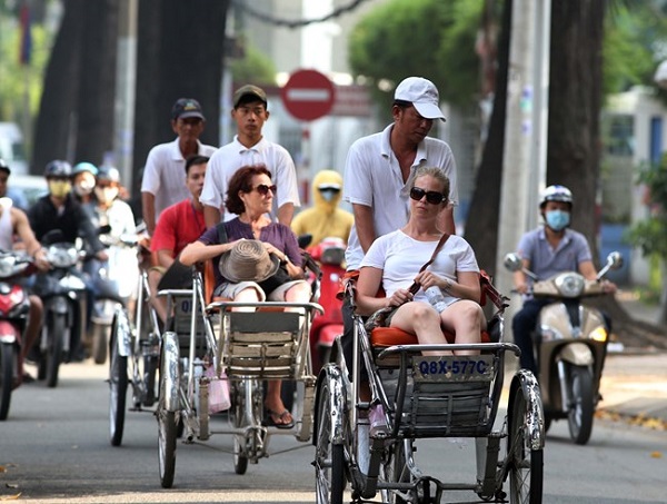 Khách du lịch quốc tế trở lại Việt Nam tăng mạnh