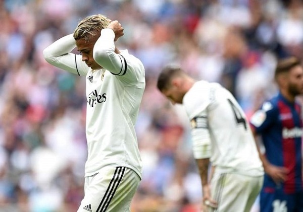 Real Madrid tiếp tục gây thất vọng khi thua Levante trên sân nhà - Hình 1