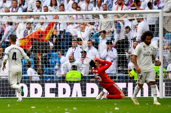 Real Madrid tiếp tục gây thất vọng khi thua Levante trên sân nhà - Hình 2