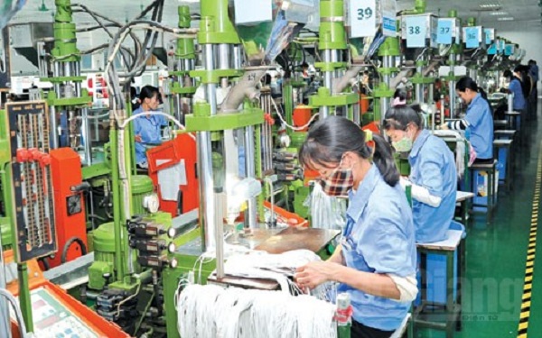 Bắc Giang: Giá trị sản xuất công nghiệp tăng 28,2% trong tháng 10/2018 - Hình 1