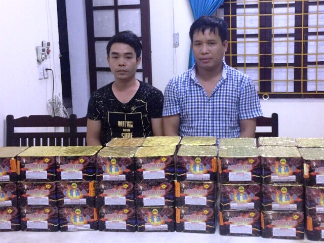 Nghệ An: Bắt 2 đối tượng, thu gần 70kg pháo lậu