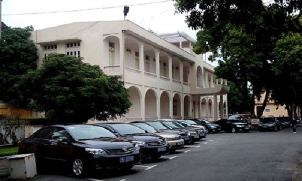 Uỷ ban Tài chính: Không bố trí kinh phí mua sắm trang thiết bị đắt tiền, xe công năm 2019