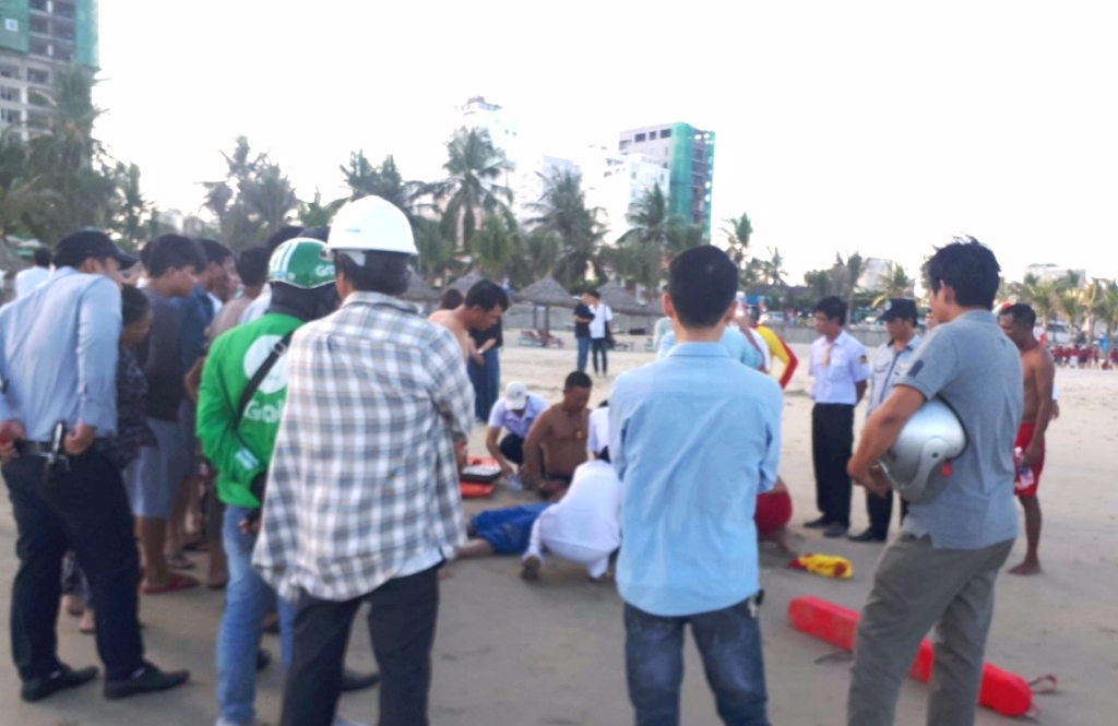 Đà Nẵng: Du khách Trung Quốc tử vong khi tắm biển - Hình 1
