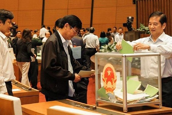 Quốc hội tiến hành lấy phiếu tín nhiệm