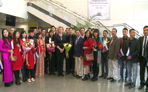 Đại sứ Việt Nam Ngô Đức Mạnh thăm và làm việc tại tỉnh Ulyanovsk - Hình 2