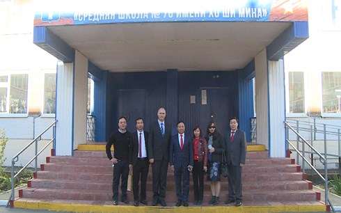 Đại sứ Việt Nam Ngô Đức Mạnh thăm và làm việc tại tỉnh Ulyanovsk - Hình 4