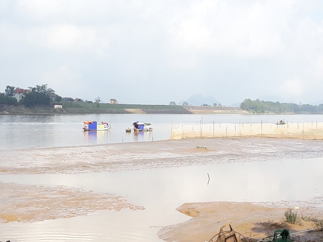 Thanh Hóa: Lạ lùng chuyện BOT trên dòng sông Mã, bắt con Cua, con Cáy cũng phải nộp phí?