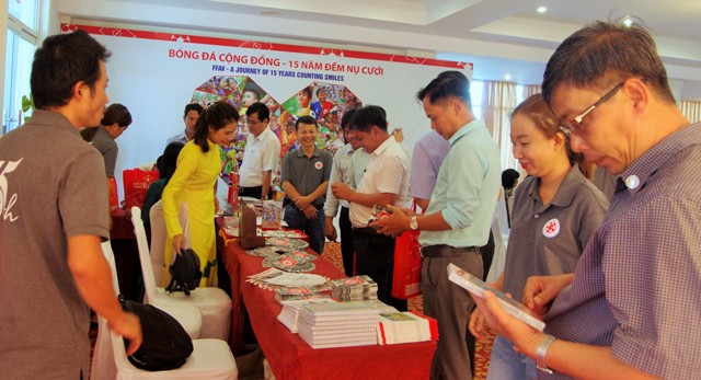 Huế: Tổng kết 15 năm dự án bóng đá cộng đồng (FFAV) - Hình 6