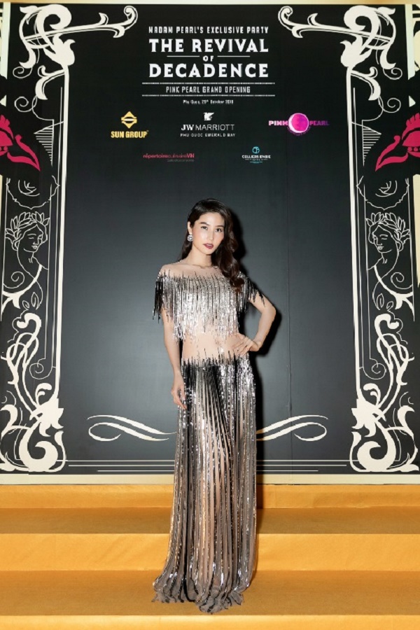 Diễm My 9X khoe sắc tại lễ ra mắt “biệt thự ẩm thực” sang trọng trên đảo Ngọc