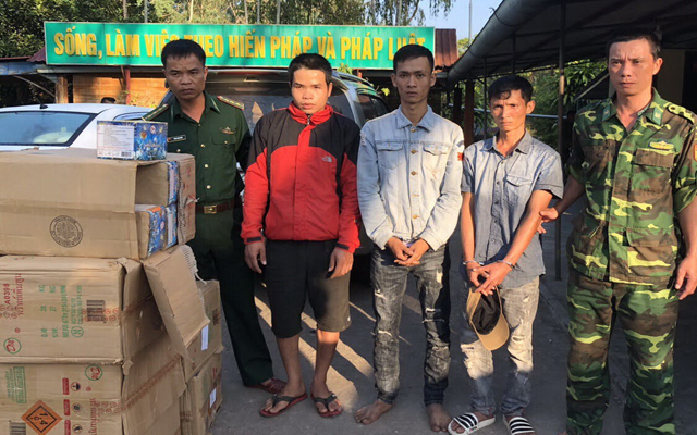 Tuồn gần 3 tạ pháo hoa về xuôi để tiêu thụ