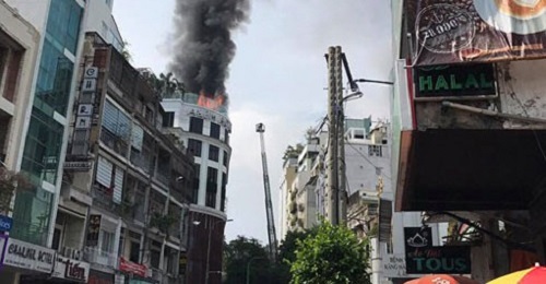 TP HCM: Cháy khách sạn A&EM