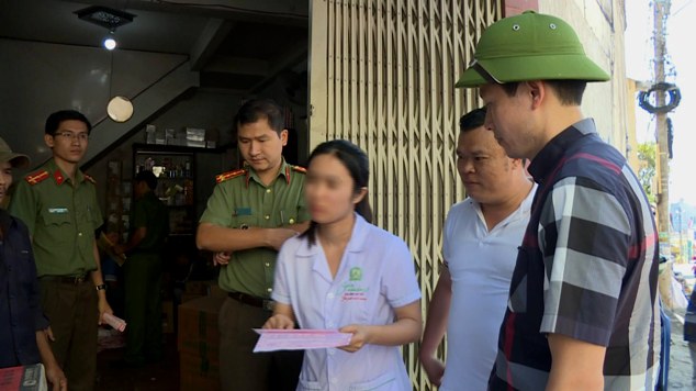 Đắk Lắk: Phát hiện hàng loạt lô hàng thuốc tây không rõ nguồn gốc