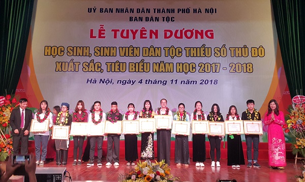 Hà Nội: Tuyên dương 125 học sinh, sinh viên dân tộc thiểu số Thủ đô xuất sắc tiêu biểu - Hình 1