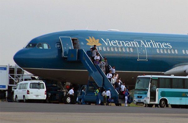Máy bay Vietnam Airlines gặp sự cố kỹ thuật tại sân bay Đà Nẵng - Hình 1