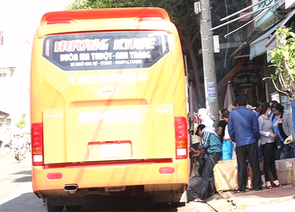 Đà Nẵng: Chủ tịch UBND TP vi hành, ghi hình cảnh bát nháo tại bến xe