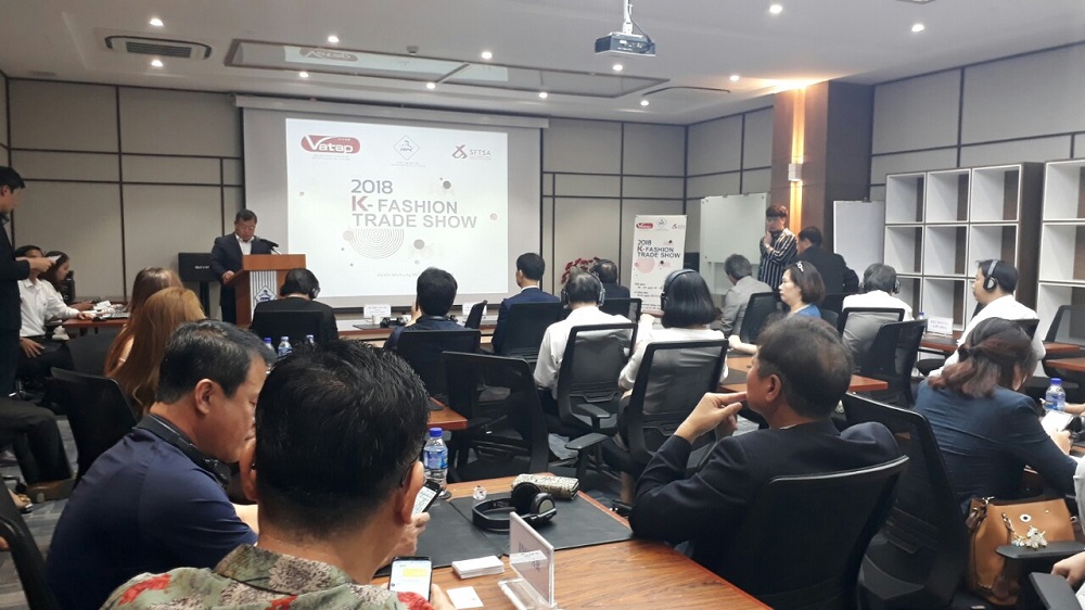 Khai mạc triển lãm thời trang Hàn Quốc tại TP.HCM
