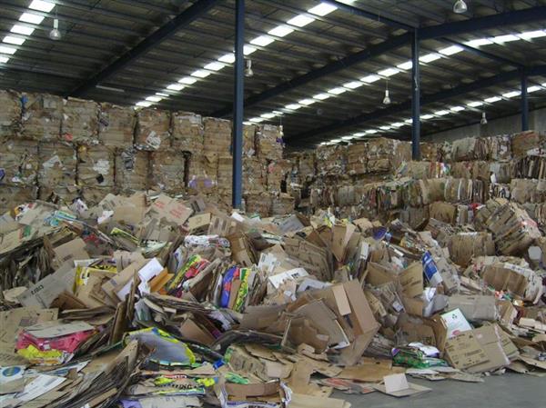 Bộ Công Thương: Ban hành Danh mục phế liệu tạm ngừng kinh doanh tạm nhập, tái xuất