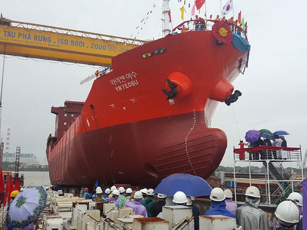 Bàn giao tàu chở dầu, hóa chất trọng tải 6.500 tấn xuất khẩu sang Hàn Quốc. - Hình 1