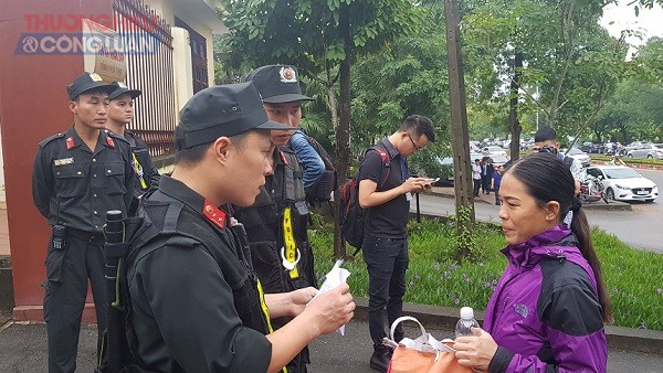 Cận cảnh bị cáo Phan Văn Vĩnh, Nguyễn Thanh Hóa cùng 90 đồng phạm hầu tòa