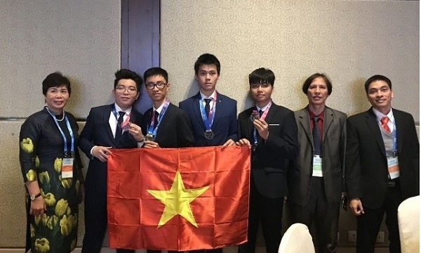 Việt Nam giành HCV kỳ thi Olympic Thiên văn học và Vật lý thiên văn