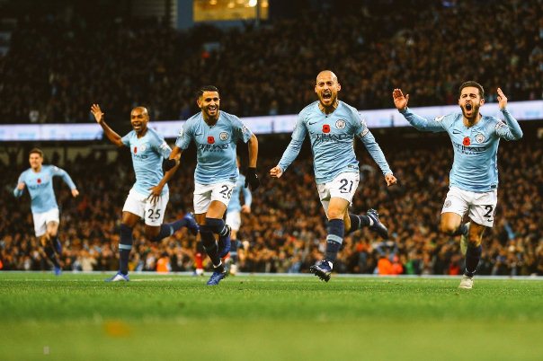 Derby thành Manchester: Thi đấu bạc nhược, MU “dâng” 3 điểm cho Man City!