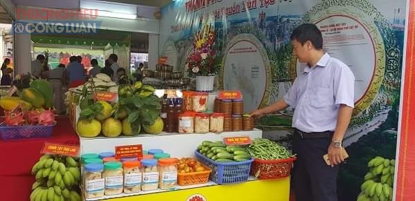 Phú Thọ: Tưng bừng Lễ hội bưởi Đoan Hùng, Hội chợ nông sản tỉnh 2018 - Hình 4