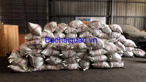 Cần tăng cường kiểm soát hàng trung chuyển, quá cảnh