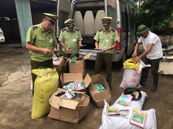 Lạng Sơn: Xử lý 408 vụ vi phạm hàng lậu, gian lận thương mại trong tháng 10