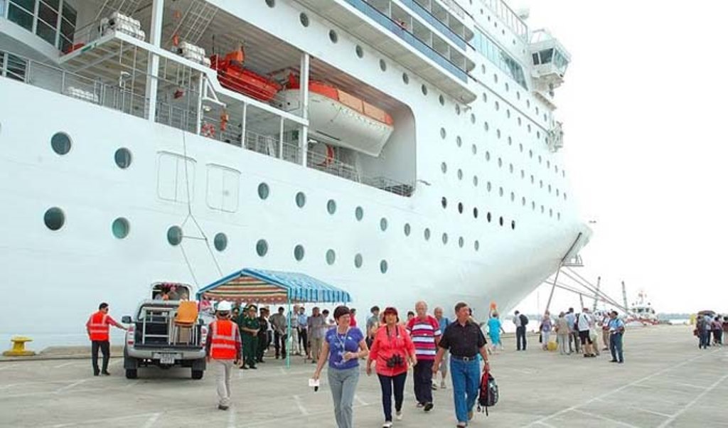 Đà Nẵng: Đón tàu du lịch biển hơn 2.100 du khách - Hình 2
