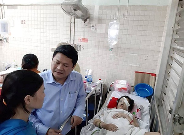 Vụ sập giàn giáo làm 3 học sinh bị thương nặng, Hiệu trưởng lên tiếng xin lỗi