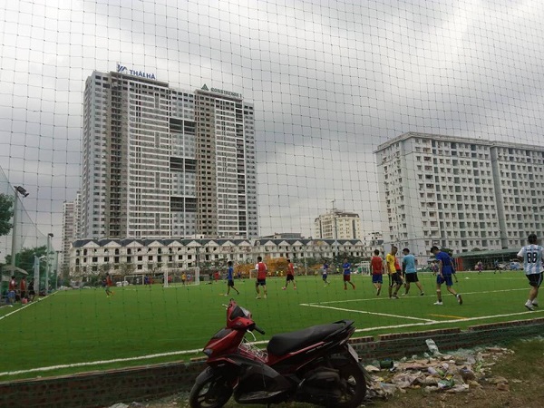 KĐT Thành phố Giao lưu (Nam Từ Liêm, Hà Nội): Đất xây trường học “biến” thành sân bóng