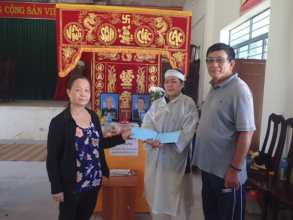 Báo Thương hiệu và Công luận tham gia cứu trợ lũ lụt tại Nha Trang - Hình 2