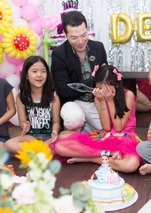 Nữ diễn viên Trương Ngọc Ánh bất ngờ tái hợp chồng cũ trong tiệc sinh nhật con gái - Hình 3