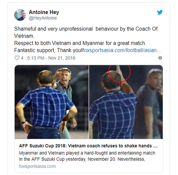 Lý do HLV Park Hang-seo từ chối bắt tay đồng nghiệp Antoine Hey ở trận Myanmar? - Hình 1