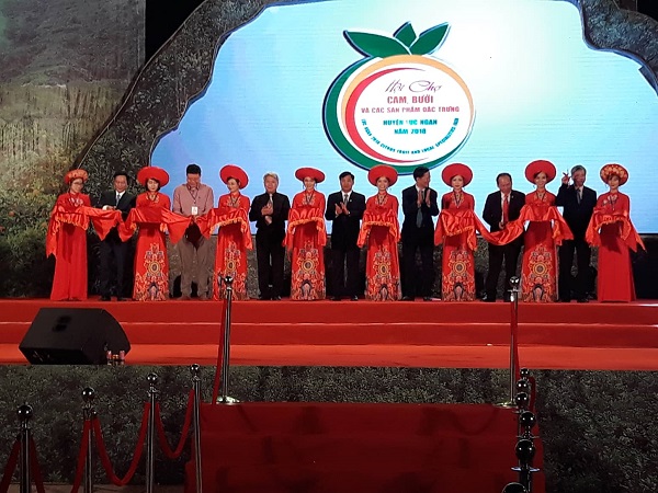 Huyện Lục Ngạn (Bắc Giang): Tưng bừng Hội chợ Cam, Bưởi và các sản phẩm đặc trưng