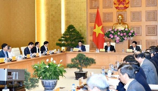 Thủ tướng Nguyễn Xuân Phúc chủ trì họp Thường trực Chính phủ về xây dựng NQ 01 năm 2019 - Hình 2