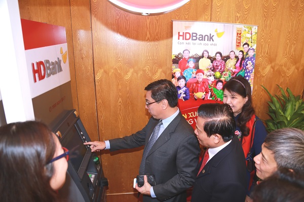 HDBank đạt giải ngân hàng bán lẻ tiêu biểu năm 2018 - Hình 5
