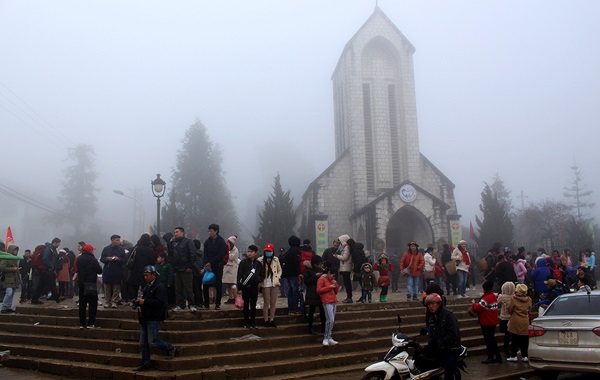 Không khí lạnh tăng cường, vùng núi cao có nơi dưới 13 độ C