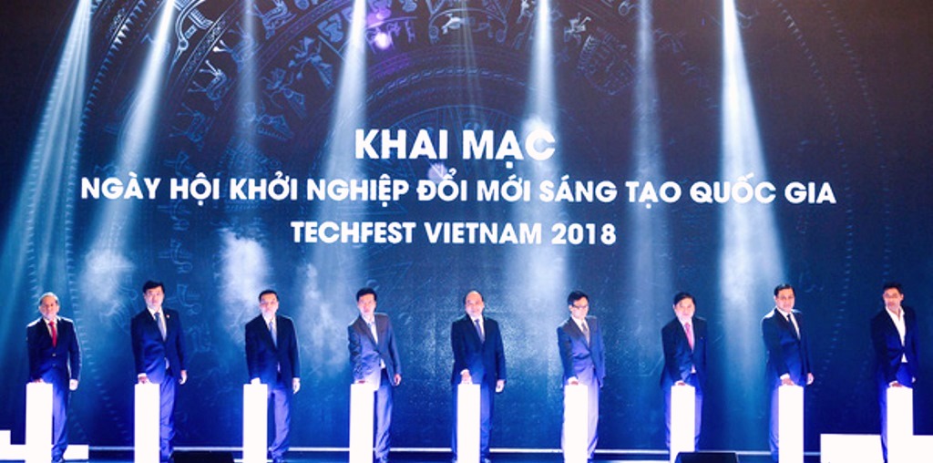 Thủ tướng Nguyễn Xuân Phúc dự Techfest 2018