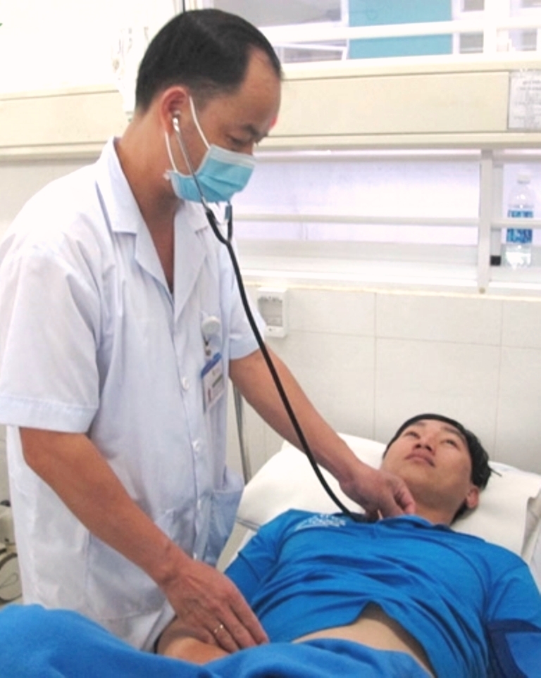 Đắk Lắk: Ăn bánh mỳ ngộ độc, 73 người nhập viện