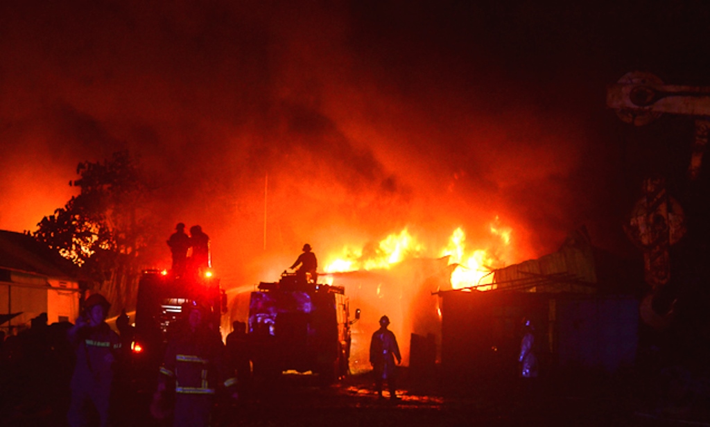 Đà Nẵng: Cháy lớn tại Khu công nghiệp Hòa Cầm