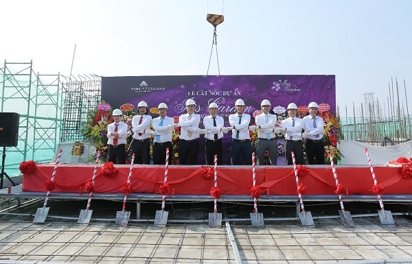 Tòa nhà CT3 - Dự án Iris Garden chính thức cất nóc trước 4 tháng - Hình 3