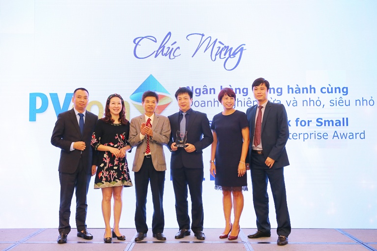 PVcomBank nhận giải thưởng “Ngân hàng Việt Nam tiêu biểu 2018” - Hình 1