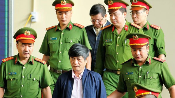 Vụ tổ chức đánh bạc nghìn tỷ: Cựu Cục trưởng C50 nhận mức án 10 năm tù giam