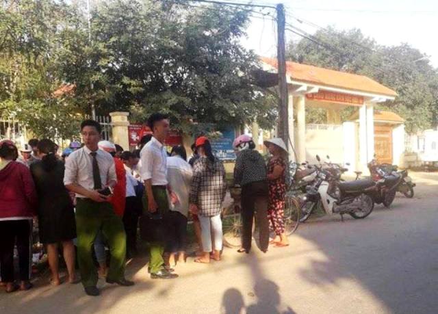 Thanh Hóa: Phát thi thể bé sơ sinh nằm bên vệ đường