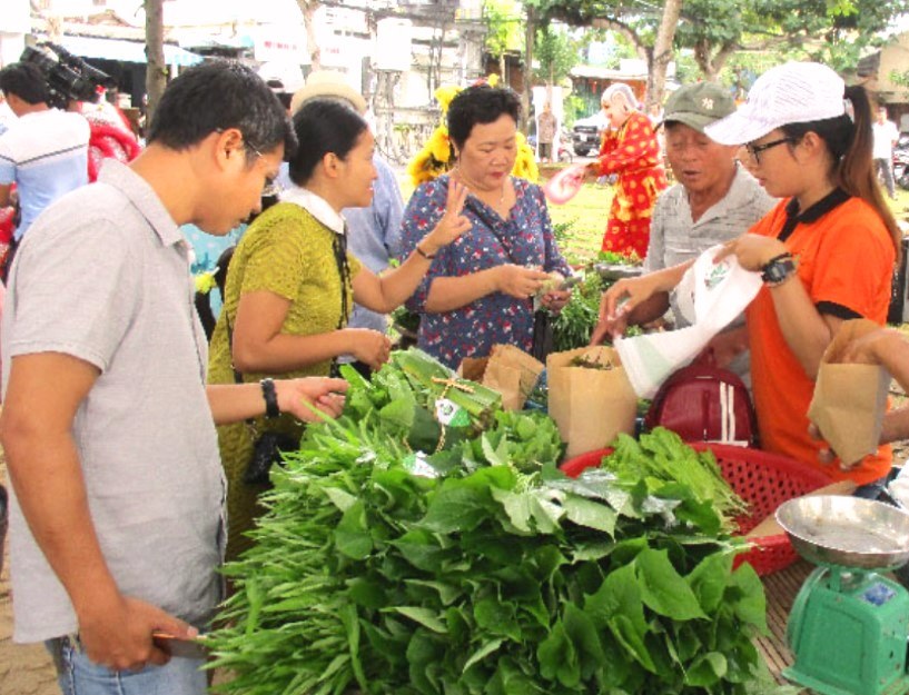 Hội An-Quảng Nam: Chợ phiên với các sản phẩm sạch, tạo thương hiệu mới - Hình 1