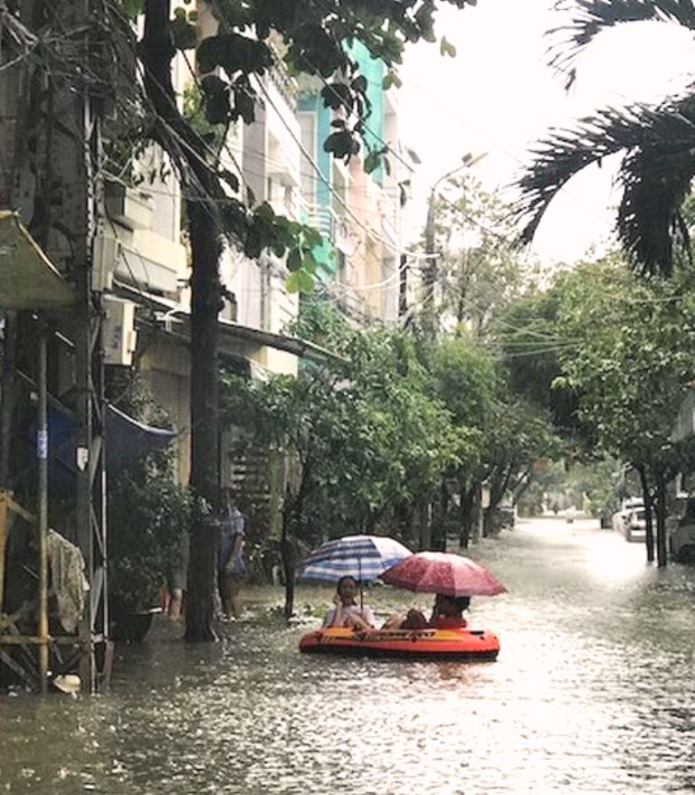 Đà Nẵng: Học sinh 2 trường được nghỉ học ngày mai (10/12)