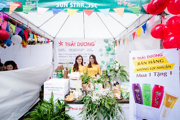Sao Thái Dương: “Đồng hành thiện nguyện – Gắn kết yêu thương” tại Liên hoan ẩm thực quốc tế 2018 - Hình 3