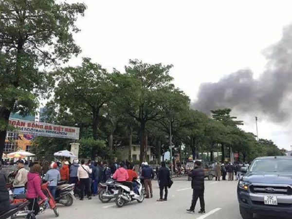 Cháy lớn cạnh trụ sở Liên đoàn bóng đá Việt Nam - Hình 2