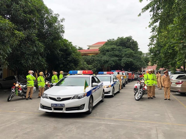 Bắc Ninh: Ra quân đảm bảo TTATGT trong dịp Tết và Lễ hội xuân 2019 - Hình 2
